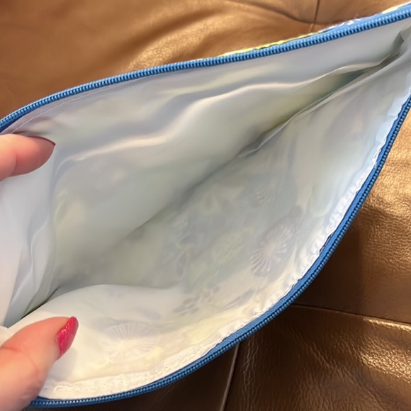 NORWEX NWOT retro print makeup bag - Picture 4 of 6